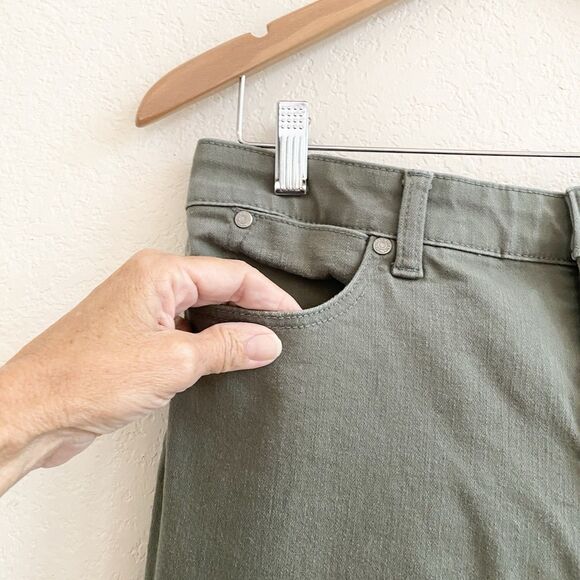 Talbots Simply Flattering Collection Jegging Jeans Womens 14P Green Denim - Picture 3 of 8